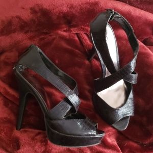 Sexy Carlos Santana platform heels!